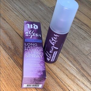 Urban decay ultra matte setting spray